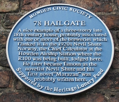 Blue Plaque on 78 Hailgate commemorating Neville Shute